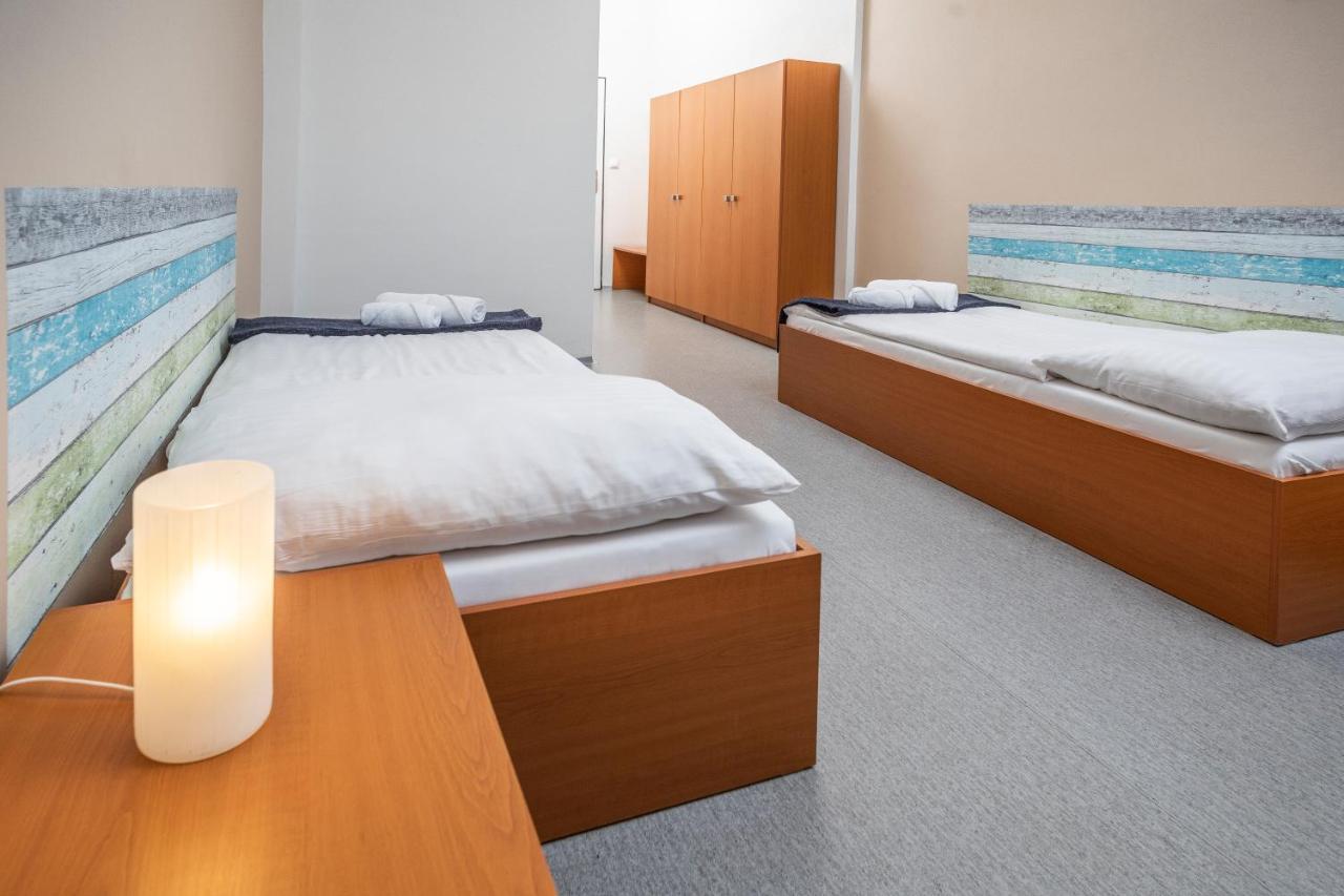 Hotel Vp1 ออสตราวา ภายนอก รูปภาพ